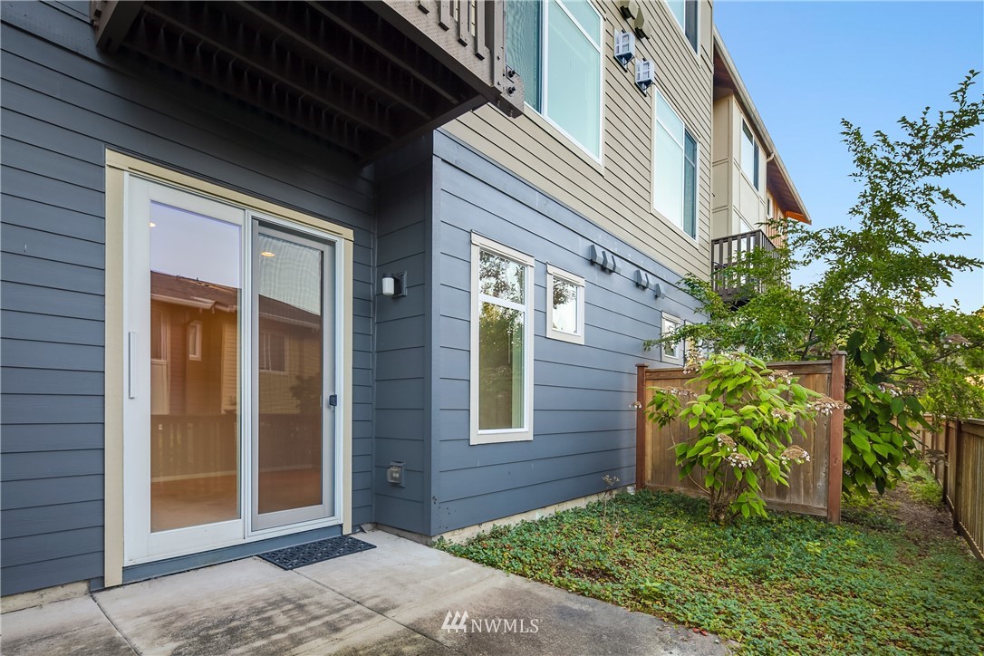 100 Sky Ridge Road Northwest Issaquah, WA 98027 - Photo 14 of 17 Gallery Image 14