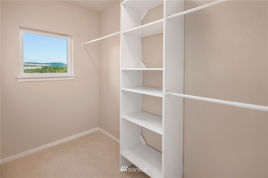 100 Sky Ridge Road Northwest Issaquah, WA 98027 - Photo 8 of 17 Gallery Image 8