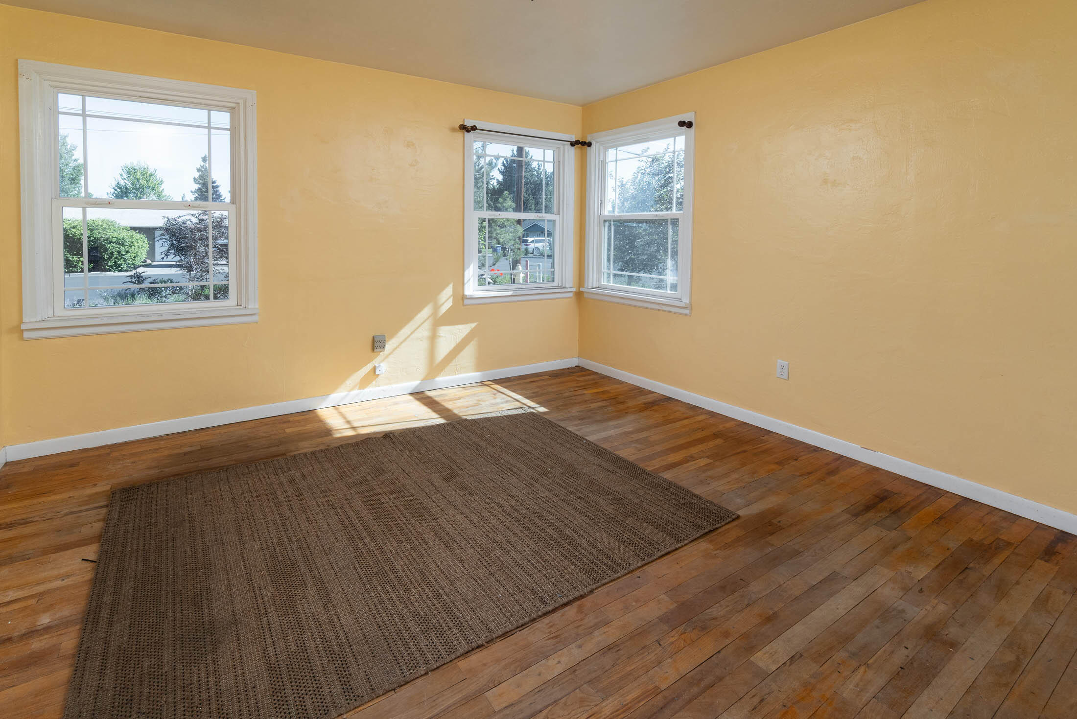 1808 Southwest Kalama Avenue Redmond, OR 97756 - Photo 12 of 22 1808 SW Kalama Ave_0034