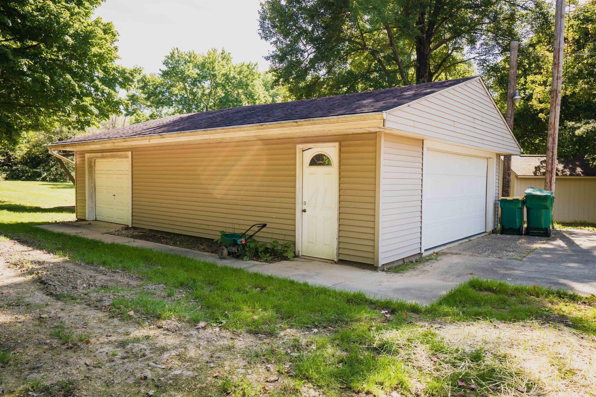 477 Clark State Road Columbus, OH 43230 - Photo 30 of 35