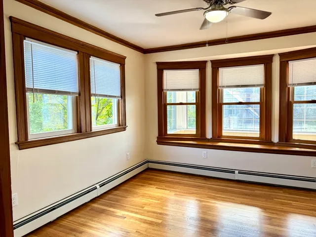 a view of a windows and an entryway