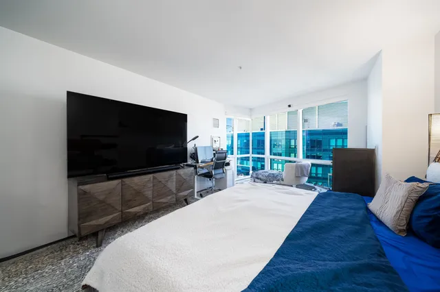 $1,949,000 | 77 Hudson Street, Unit PH 4901, Jersey City, NJ 07302