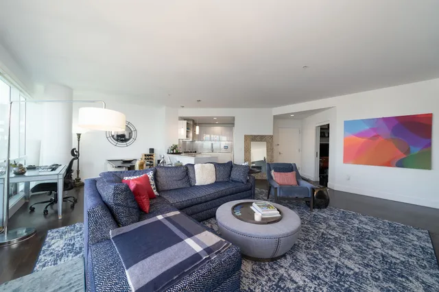 $1,949,000 | 77 Hudson Street, Unit PH 4901, Jersey City, NJ 07302