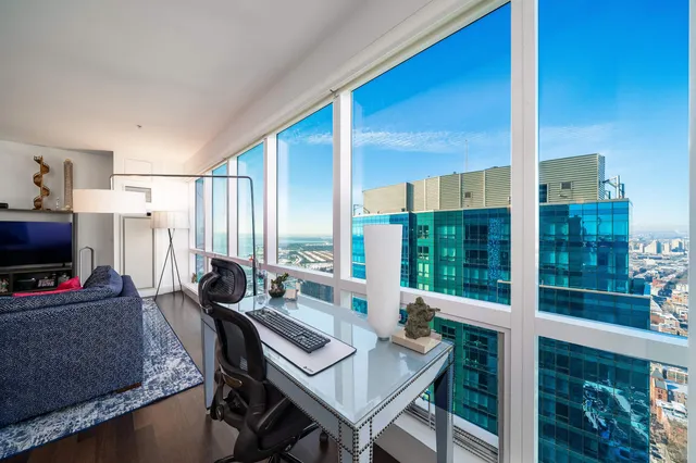 $1,949,000 | 77 Hudson Street, Unit PH 4901, Jersey City, NJ 07302