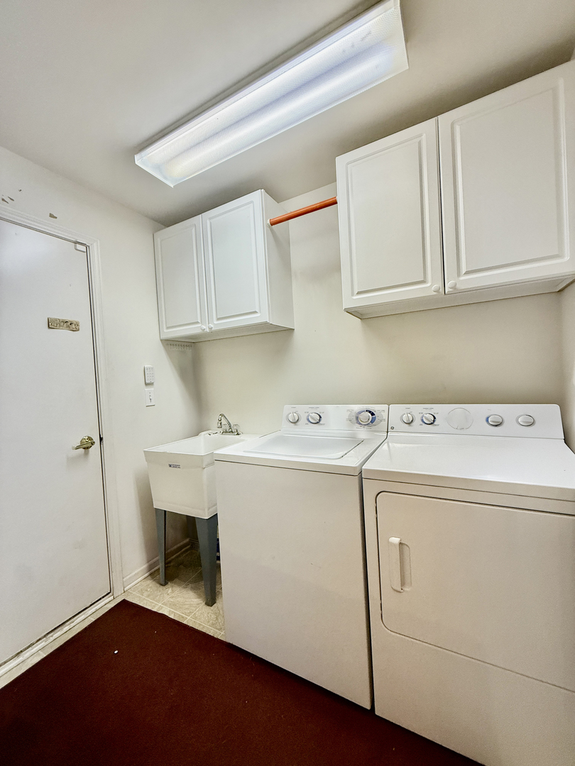 13455 Nealy Road Huntley, IL 60142 - Photo 12 of 16 a utility room with dryer and washer