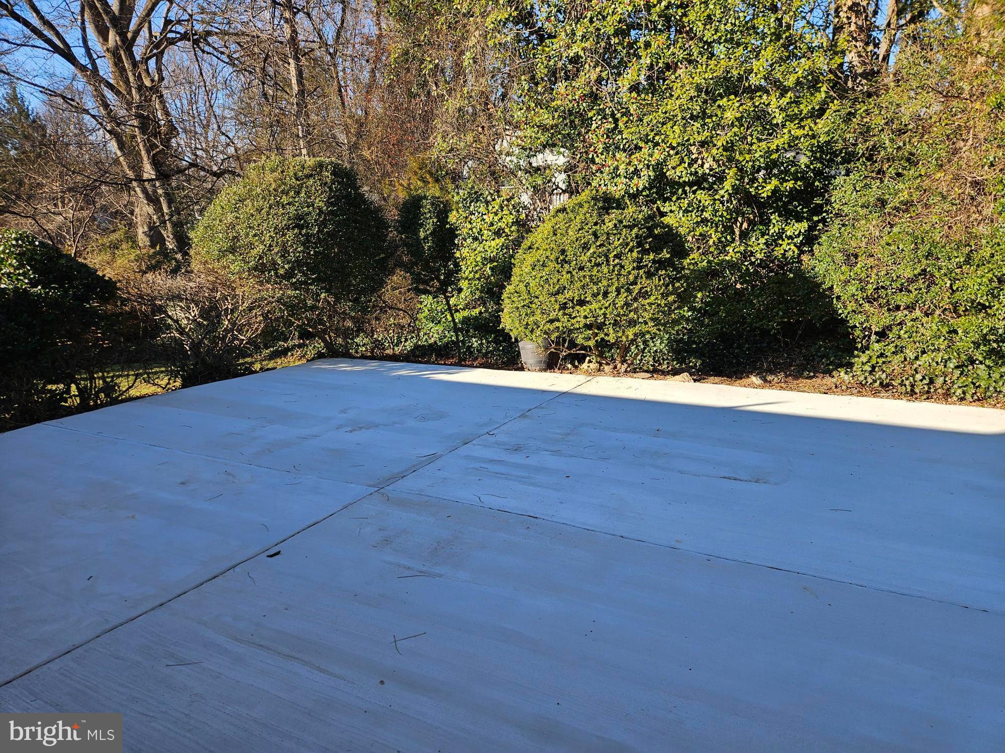 4704 Federal Court Annandale, VA 22003 - Photo 20 of 51 a view of an outdoor space and a yard
