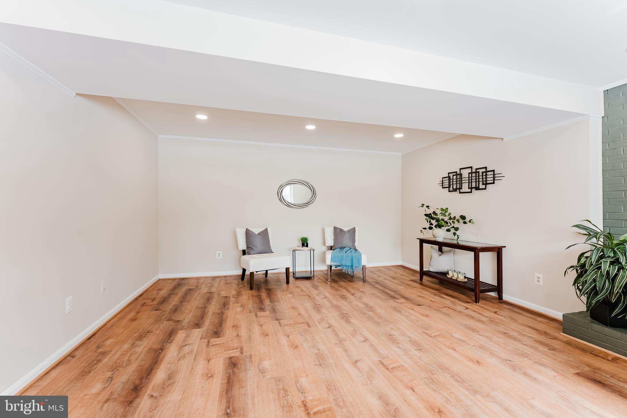 4704 Federal Court Annandale, VA 22003 - Photo 35 of 51 a living room with furniture