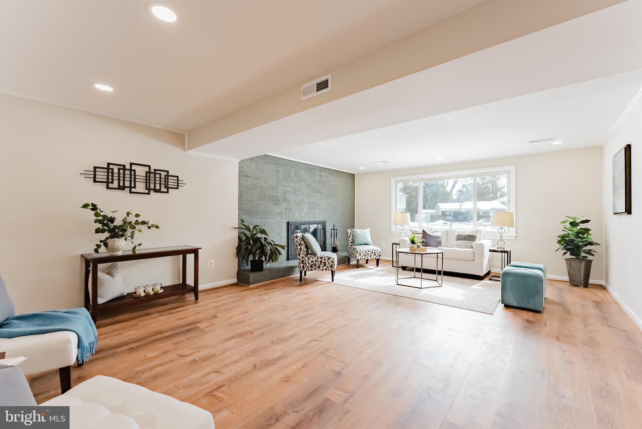 4704 Federal Court Annandale, VA 22003 - Photo 36 of 51 a view of a livingroom with furniture and a couch