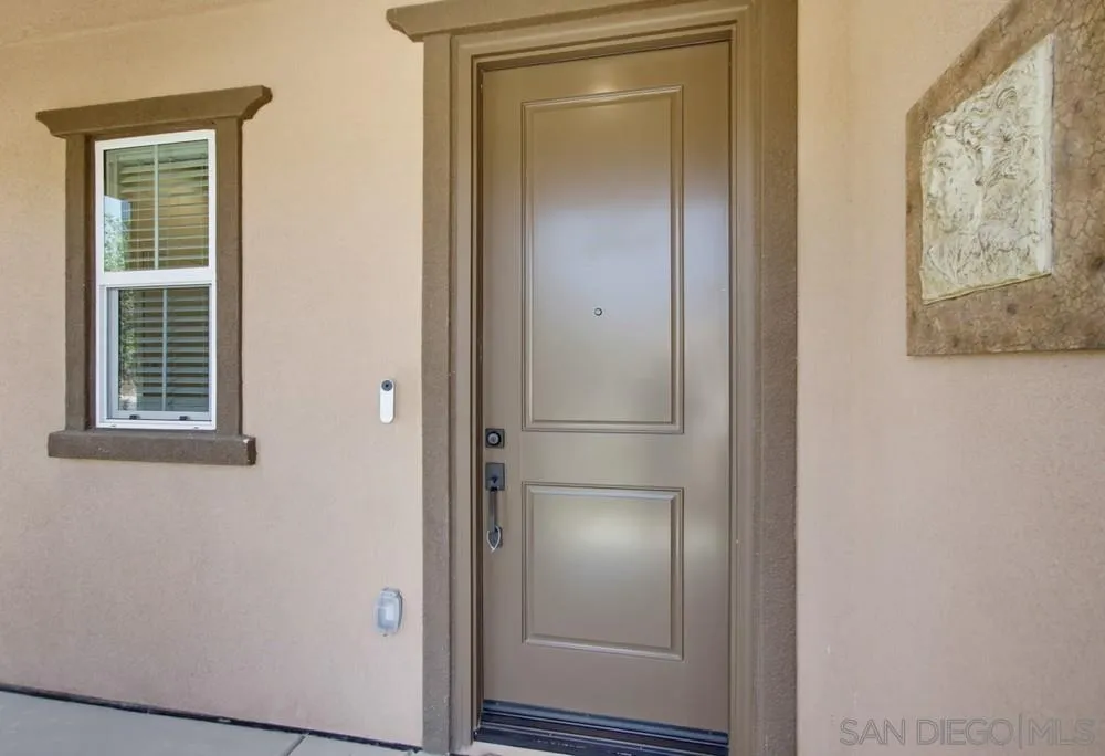 1013 Crestline Road San Marcos, CA 92069 - Photo 4 of 58