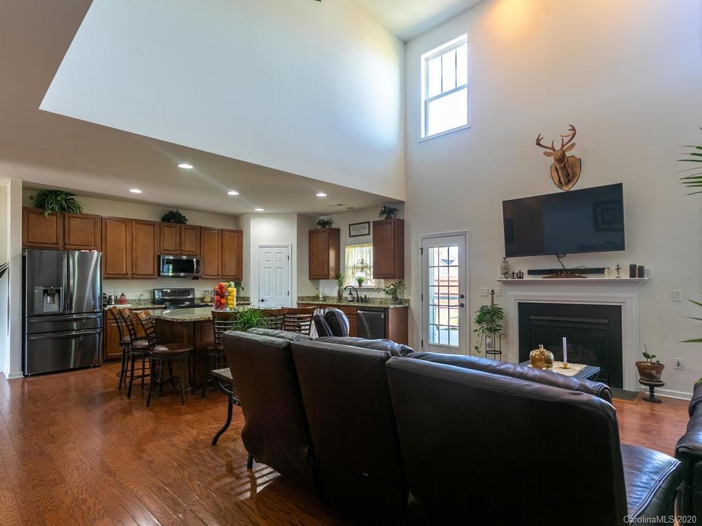 303 Roanoke Road, Unit 253 Fletcher, NC 28732 - Photo 12 of 43 Gallery Image 12