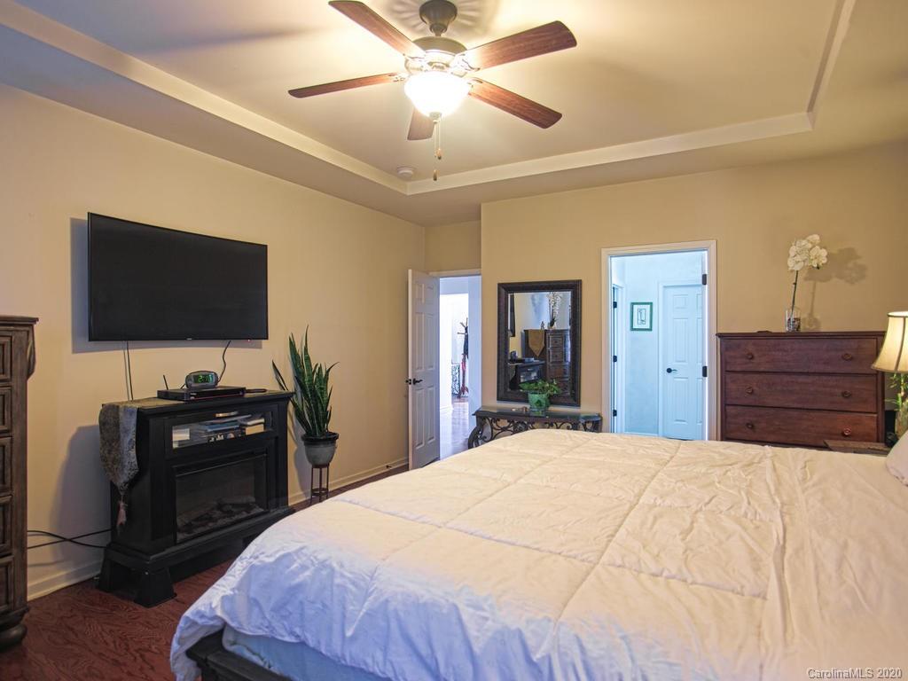 303 Roanoke Road, Unit 253 Fletcher, NC 28732 - Photo 16 of 43 Gallery Image 16