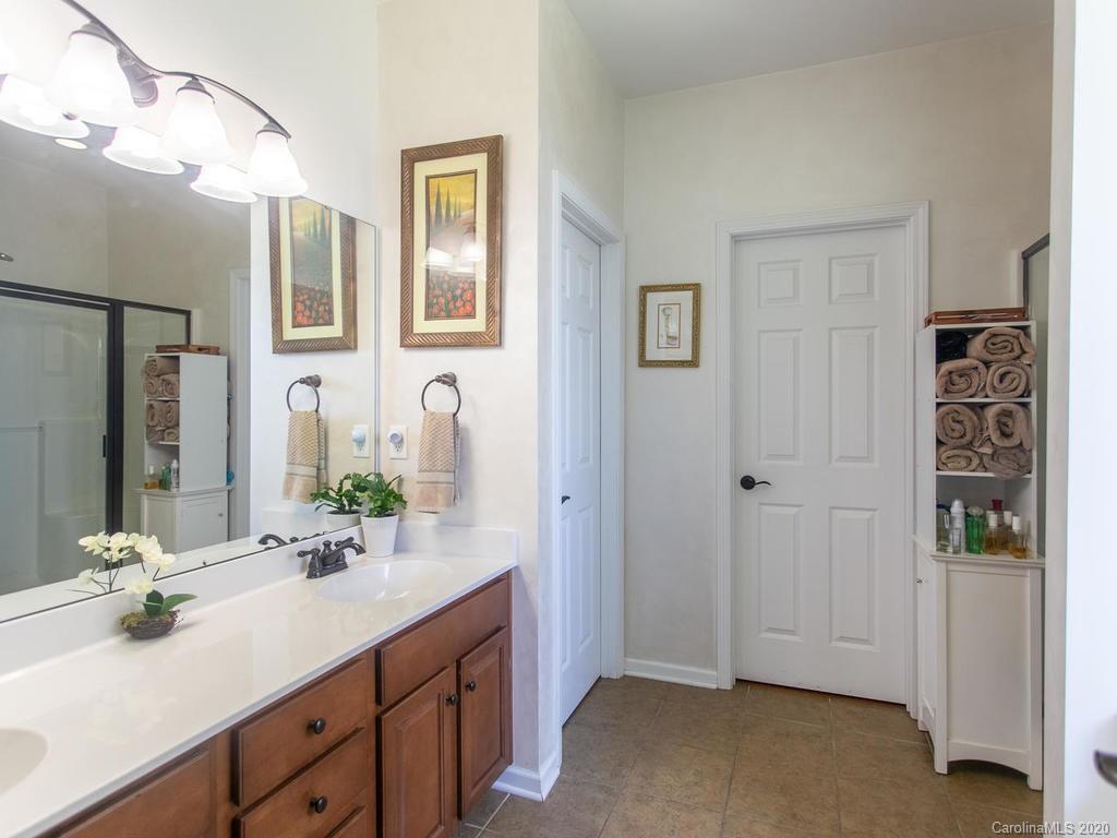 303 Roanoke Road, Unit 253 Fletcher, NC 28732 - Photo 17 of 43 Gallery Image 17