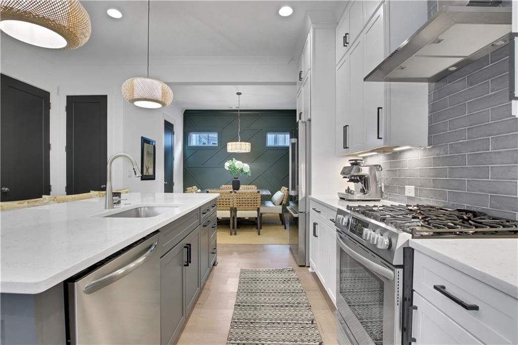 2008 Cottonwood Lane Woodstock, GA 30188 - Photo 8 of 56