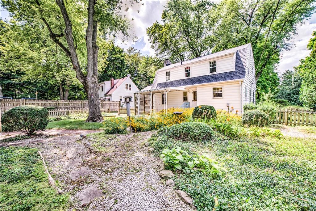 3225 Brill Road Indianapolis, IN 46227 - Photo 5 of 27 Gallery Image 5