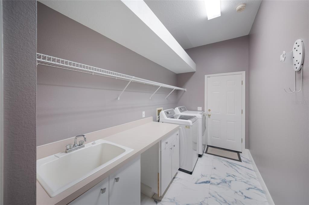 7920 Queensland Way Lakewood Ranch, FL 34202 - Photo 34 of 47