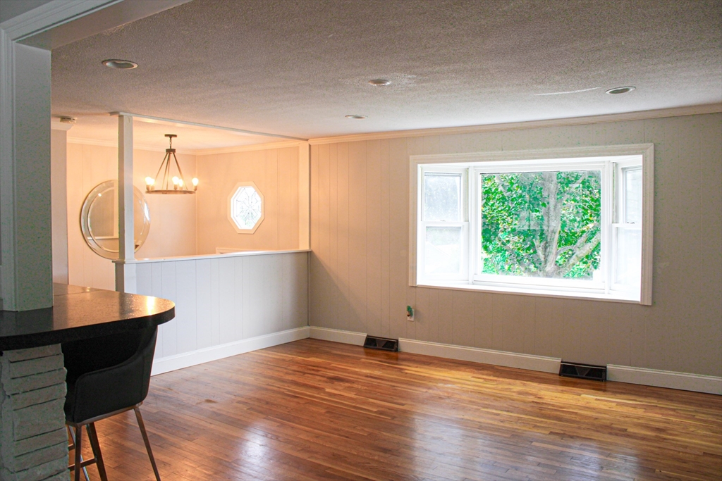 23 Roberta Road Blackstone, MA 01504 - Photo 4 of 18