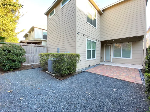 $2,600 | 9510 Cedarpost Square Street, Houston, TX 77055