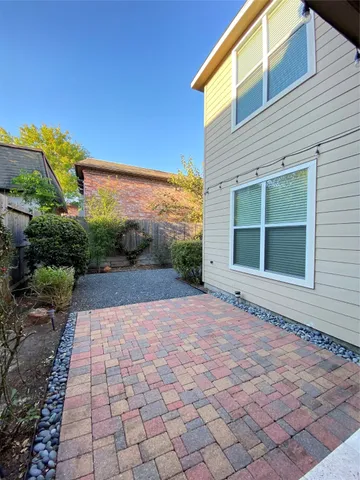 $2,600 | 9510 Cedarpost Square Street, Houston, TX 77055