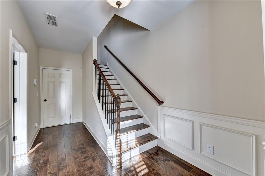 2448 Tenor Lane Alpharetta, GA 30009 - Photo 6 of 59