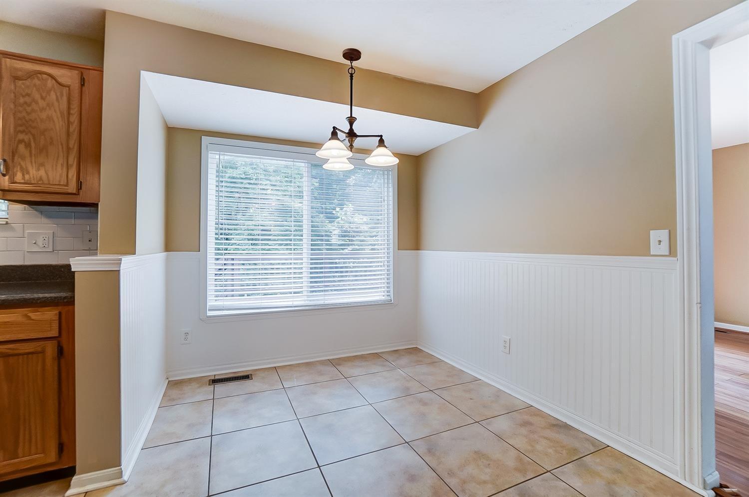 1549 Creekside Road Amelia, OH 45102 - Photo 8 of 35