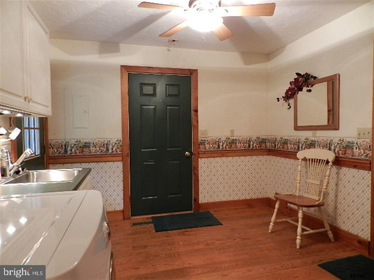 1838 Arnold Road York, PA 17408 - Photo 21 of 29 Gallery Image 21