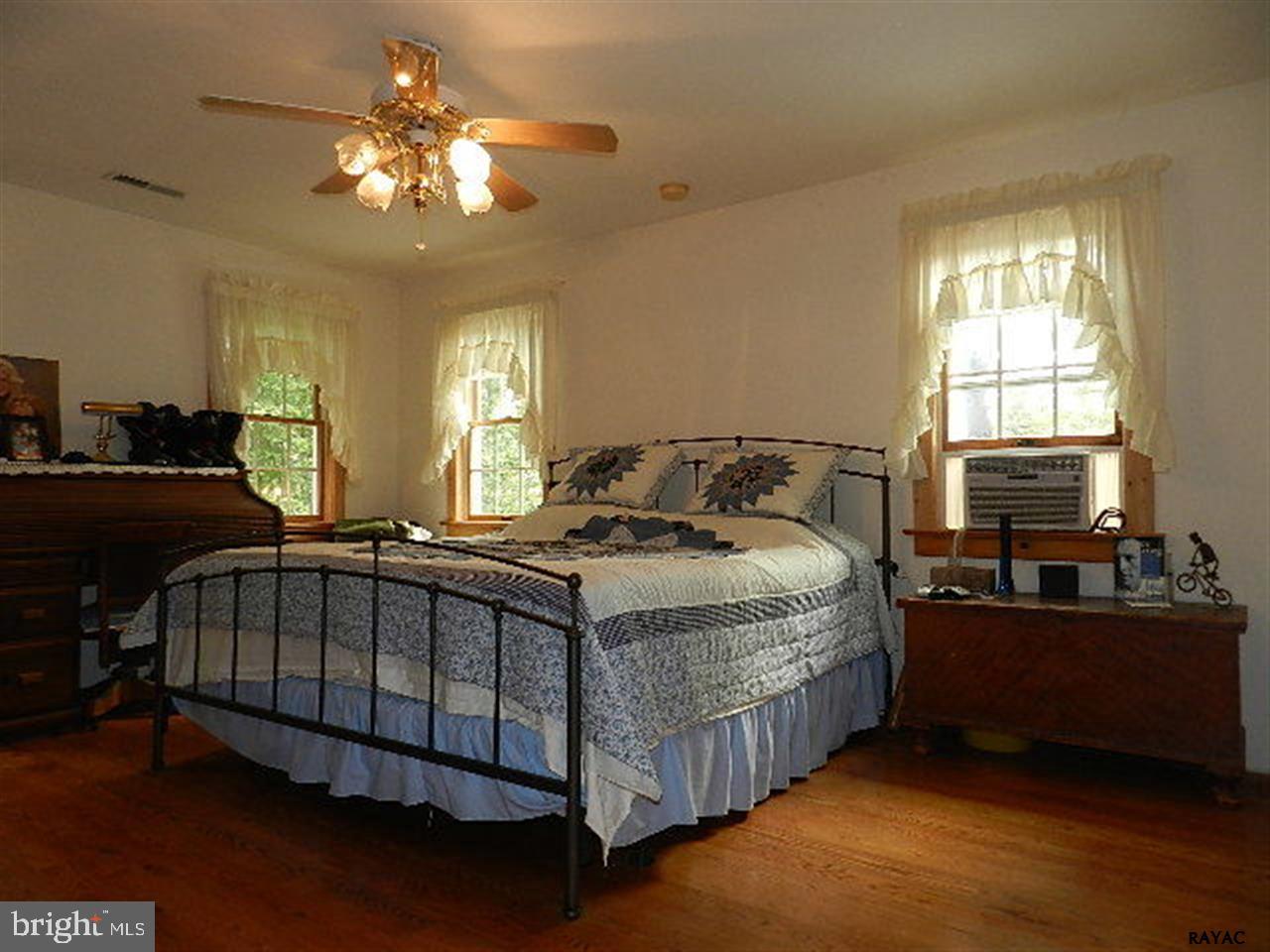 1838 Arnold Road York, PA 17408 - Photo 27 of 29 Gallery Image 27