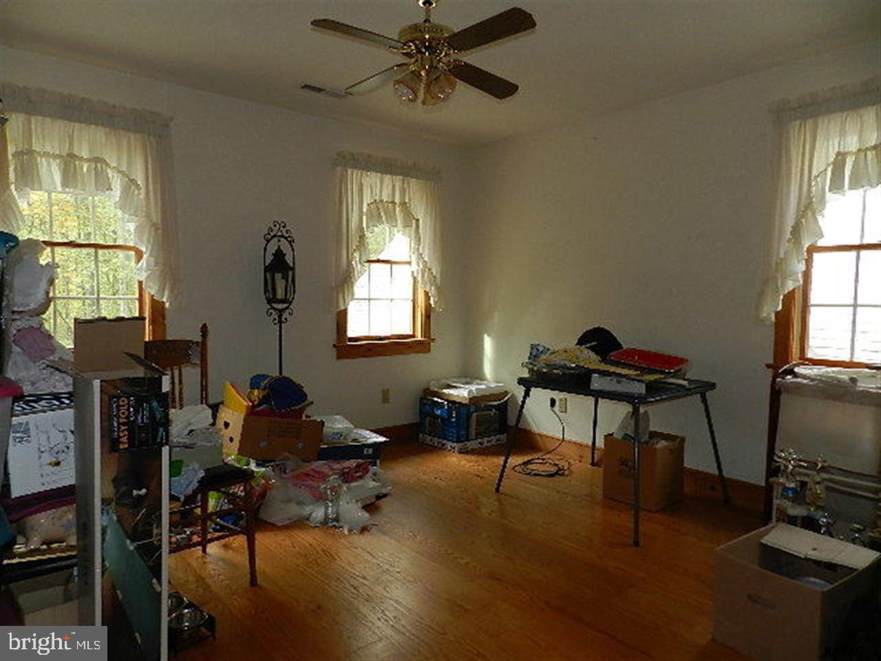 1838 Arnold Road York, PA 17408 - Photo 28 of 29 Gallery Image 28