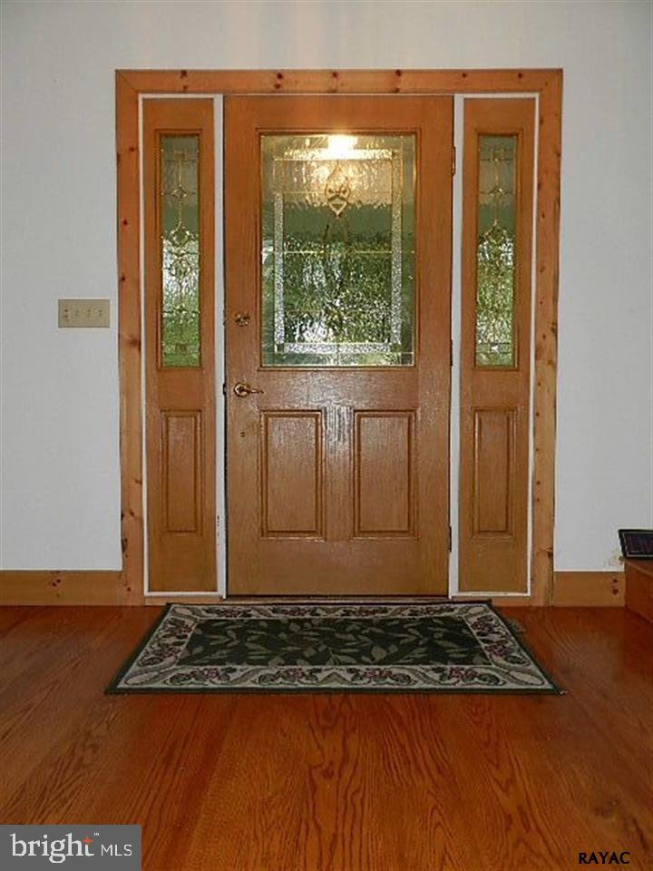 1838 Arnold Road York, PA 17408 - Photo 8 of 29 Gallery Image 8