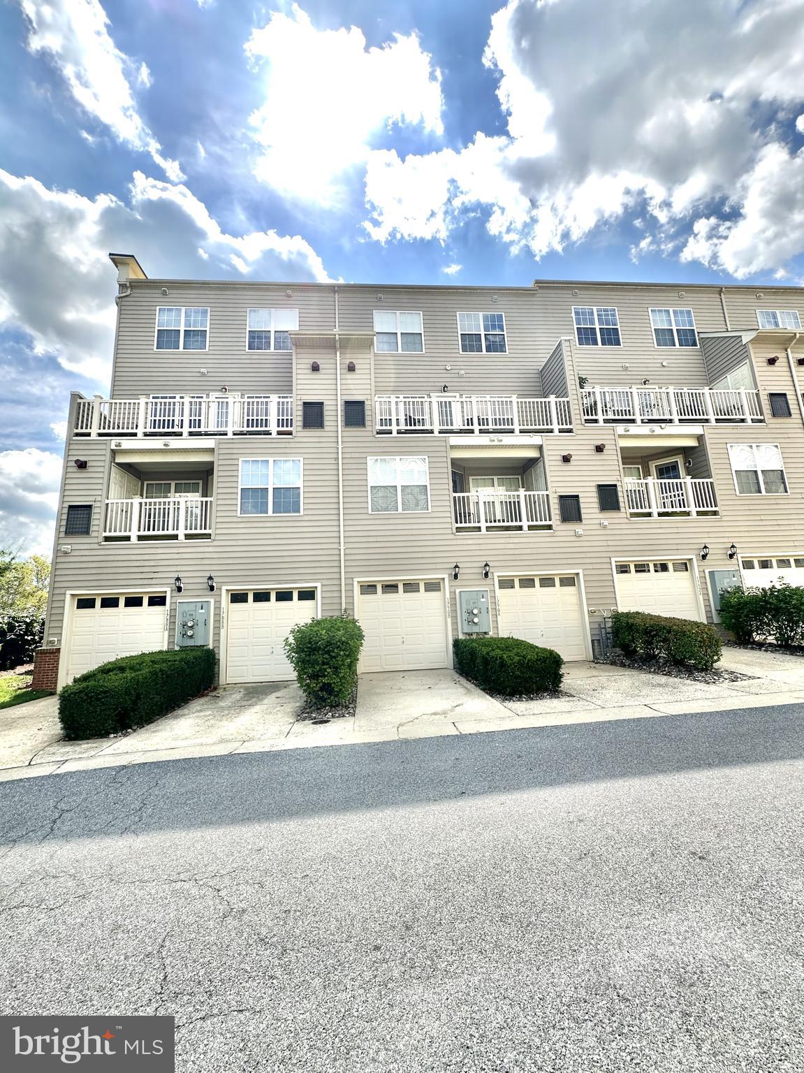 1790 Poolside Way, Unit 22B Frederick, MD 21701 - Photo 4 of 46
