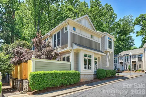 $500,000 | 1073 Park W Drive, Charlotte, NC 28209