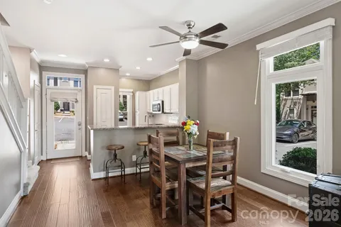 $500,000 | 1073 Park W Drive, Charlotte, NC 28209