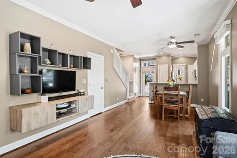 $500,000 | 1073 Park W Drive, Charlotte, NC 28209
