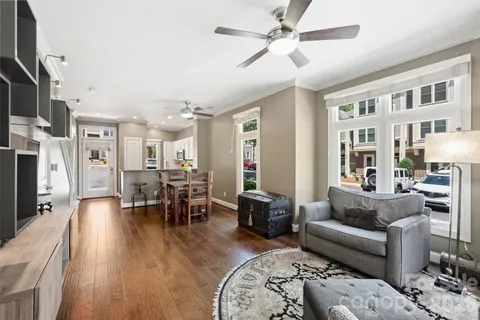 $500,000 | 1073 Park W Drive, Charlotte, NC 28209