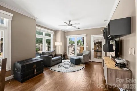 $500,000 | 1073 Park W Drive, Charlotte, NC 28209