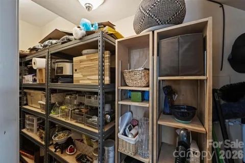 $525,000 | 1073 Park W Drive, Charlotte, NC 28209