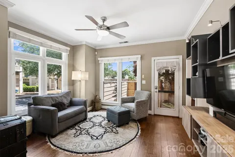 $500,000 | 1073 Park W Drive, Charlotte, NC 28209