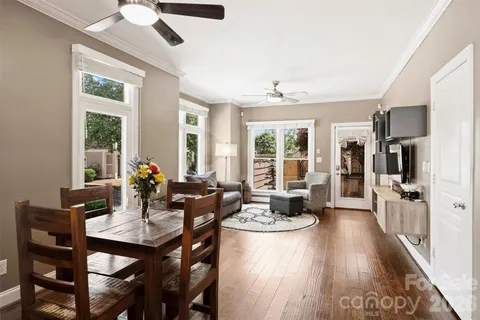 $500,000 | 1073 Park W Drive, Charlotte, NC 28209