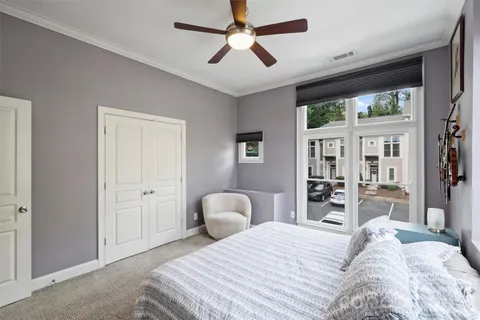 $525,000 | 1073 Park W Drive, Charlotte, NC 28209