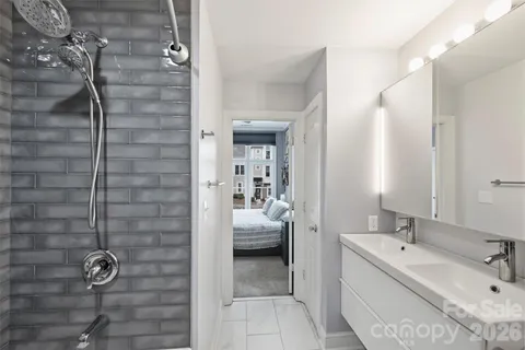 $525,000 | 1073 Park W Drive, Charlotte, NC 28209