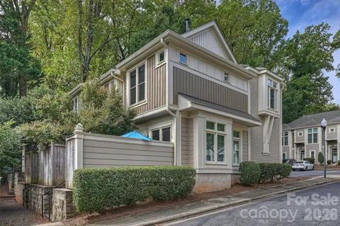$525,000 | 1073 Park W Drive, Charlotte, NC 28209
