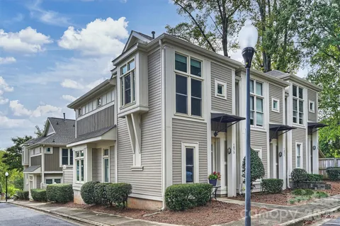 $525,000 | 1073 Park W Drive, Charlotte, NC 28209