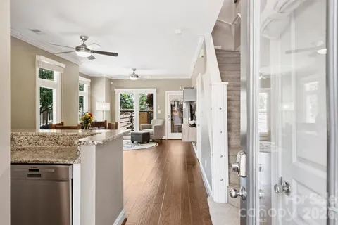 $500,000 | 1073 Park W Drive, Charlotte, NC 28209
