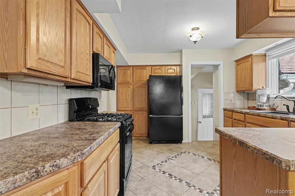 7136 Rosedale Boulevard Allen Park, MI 48101 - Photo 14 of 51 Gallery Image 14