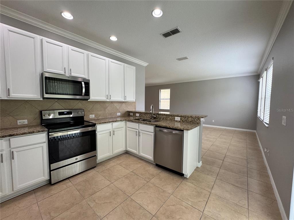 191 Chickasaw Berry Road Ocoee, FL 34761 - Photo 9 of 27 Gallery Image 9