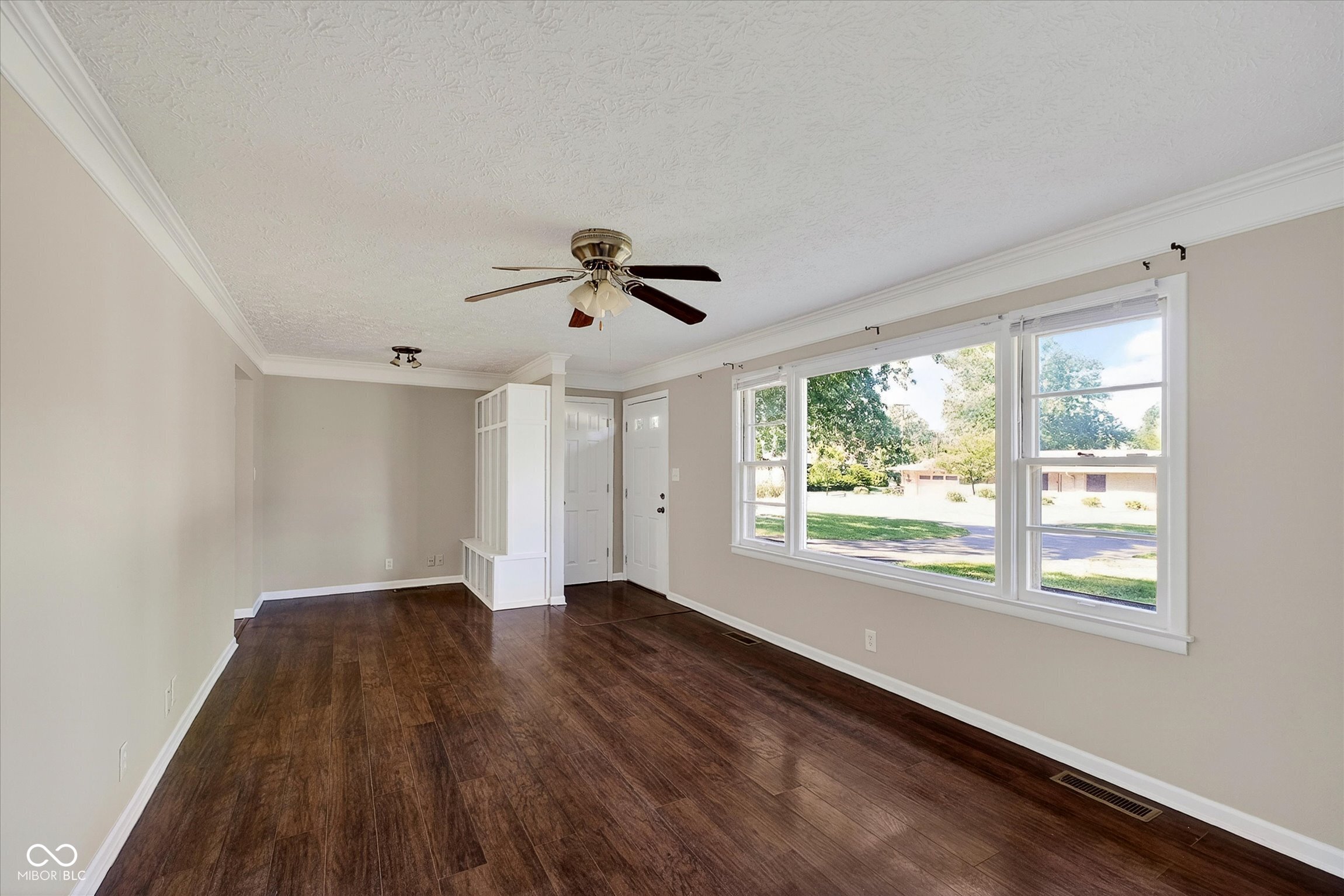 725 Howard Road Greenwood, IN 46142 - Photo 5 of 28 Gallery Image 5