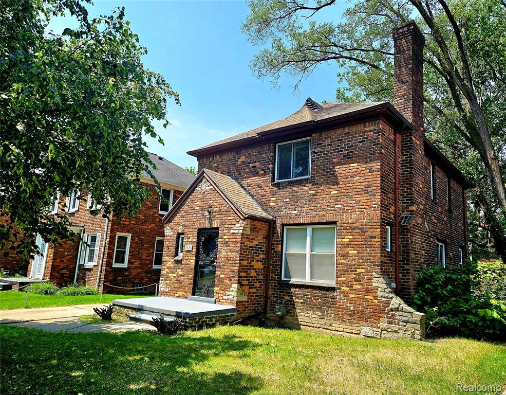 9585 Terry Street Detroit, MI 48227 - Photo 2 of 39