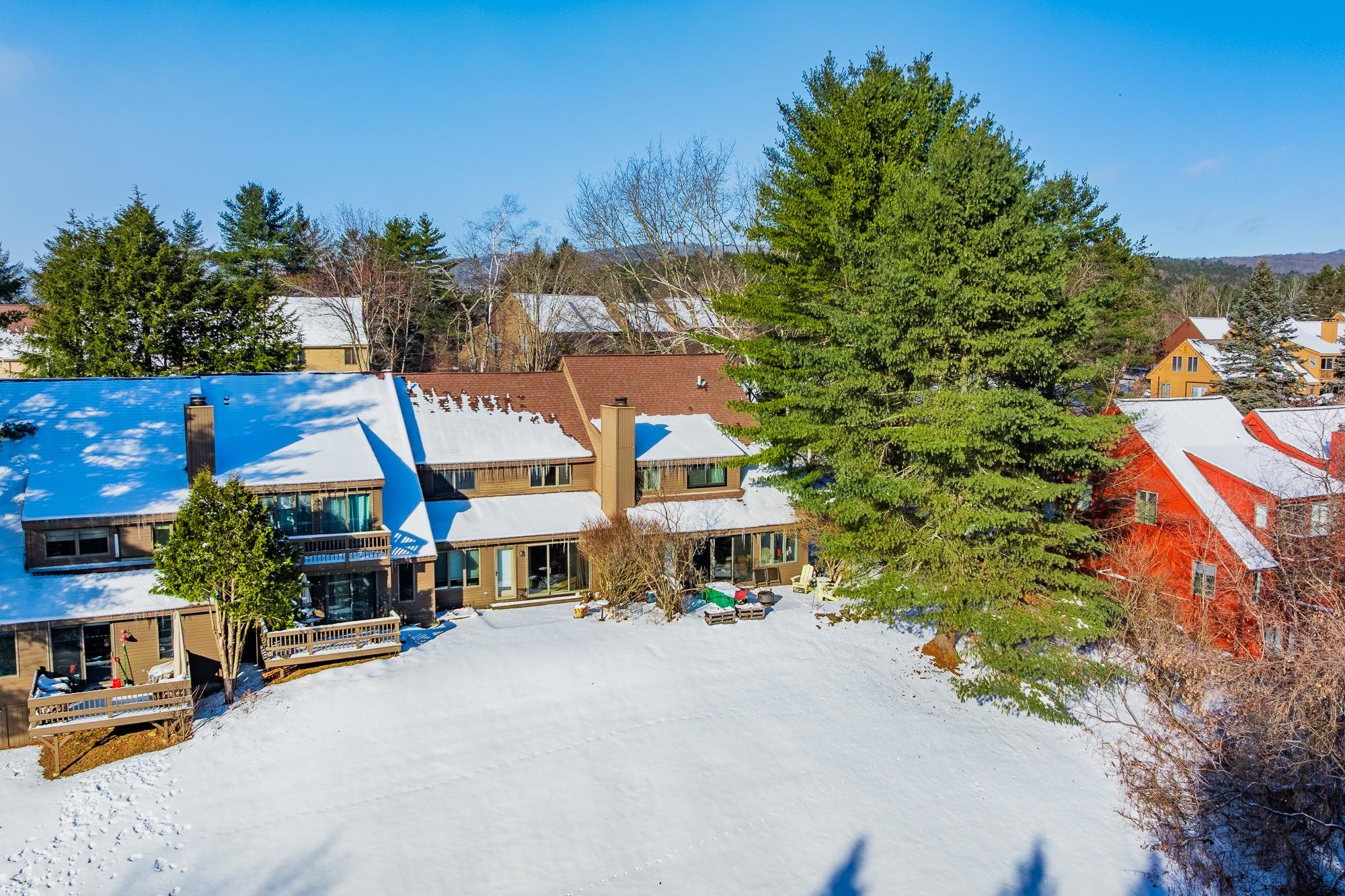 394 Lyman Batcheller Road, Unit 2D Hartford, VT 05059 - Photo 41 of 52