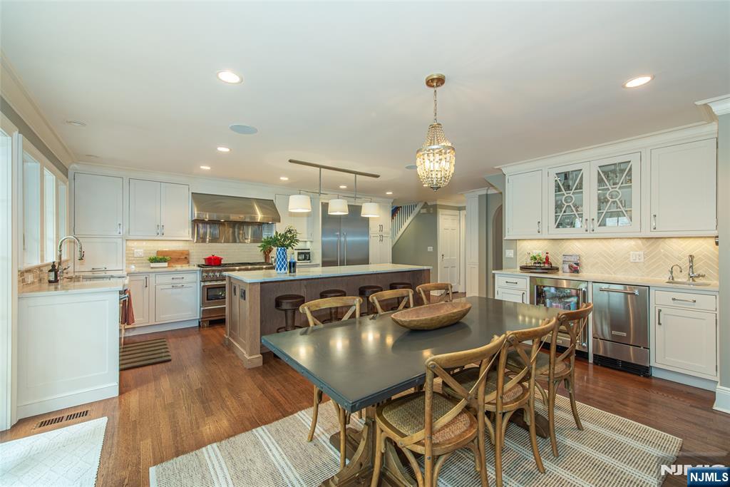486 Ridgewood Avenue Glen Ridge, NJ 07028 - Photo 12 of 46 Gallery Image 12