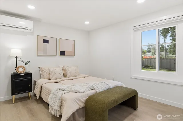 $800,000 | 16167 Midvale Avenue North, Shoreline, WA 98133