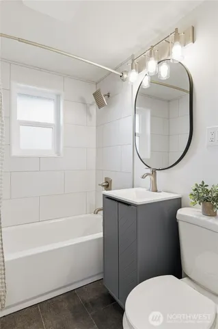 $800,000 | 16167 Midvale Avenue North, Shoreline, WA 98133